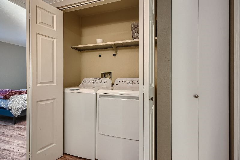 Furnished Finder property 437132_1 photo 7
