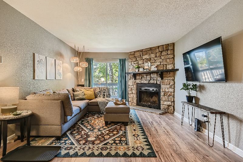 Furnished Finder property 437132_1 photo 3