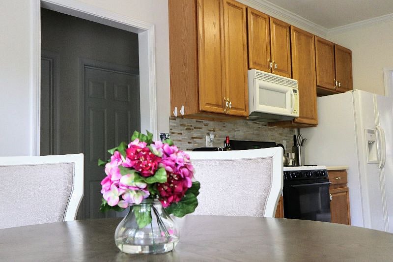 Furnished Finder property 437172_1 photo 6