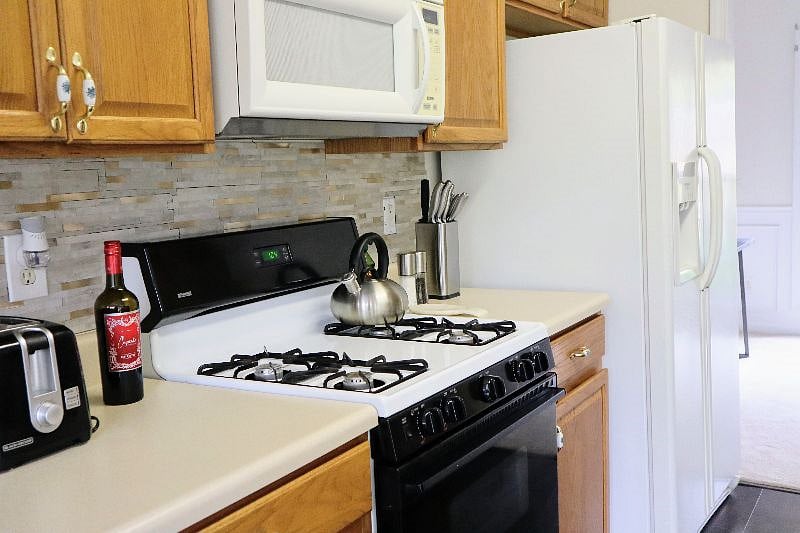 Furnished Finder property 437172_1 photo 4
