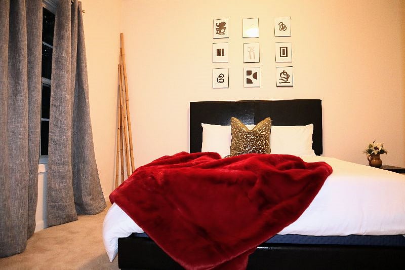 Furnished Finder property 437172_2 photo 9
