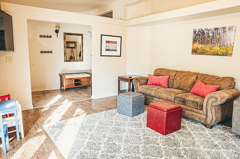 Furnished Finder property 437178_1 photo 21