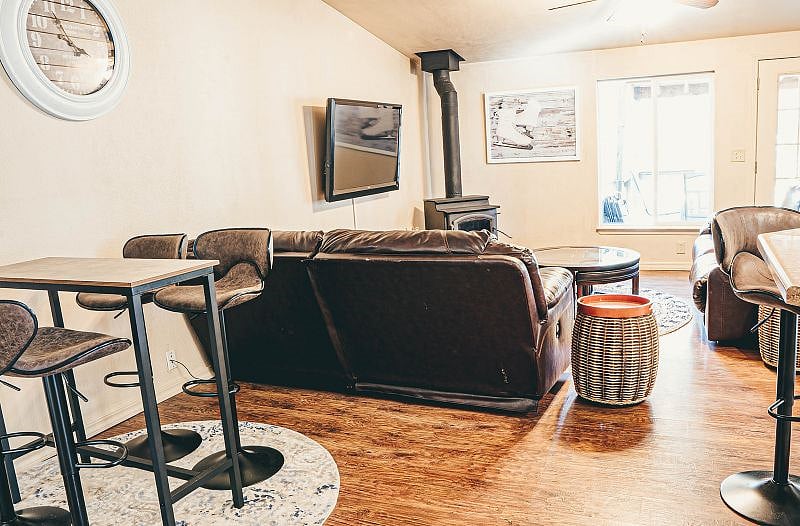 Furnished Finder property 437178_1 photo 32