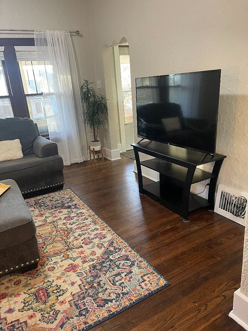 Furnished Finder property 437181_1 photo 7