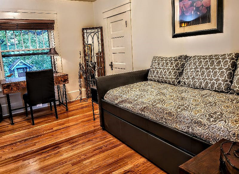Furnished Finder property 437206_1 photo 21