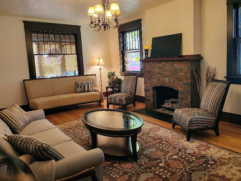 Furnished Finder property 437206_1 photo 4