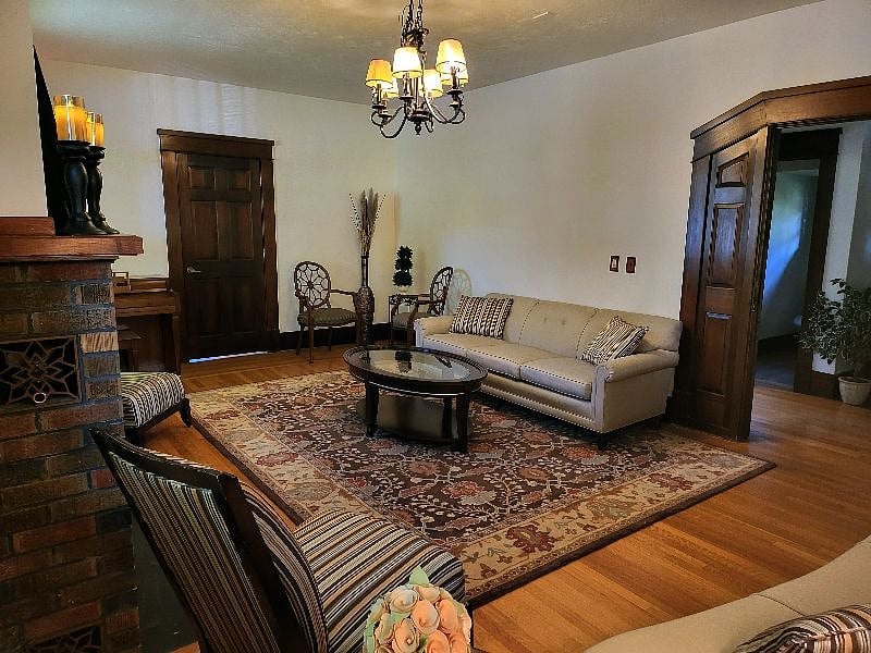 Furnished Finder property 437206_1 photo 5