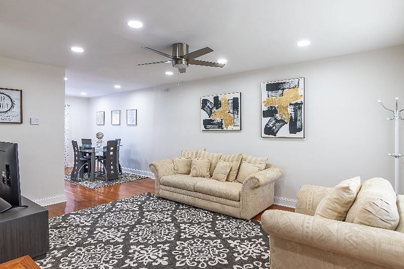 Furnished Finder property 437218_1 photo 3
