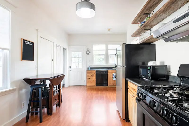 Furnished Finder property 437271_1 photo 5