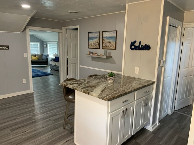 Furnished Finder property 437280_1 photo 3