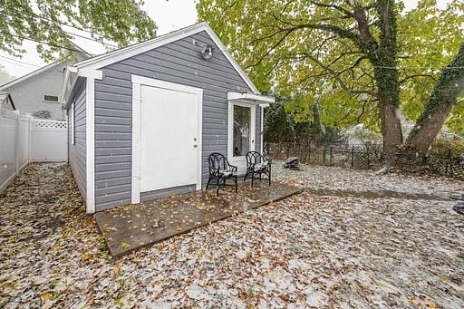 Furnished Finder property 437280_1 photo 15
