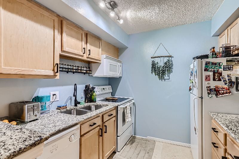 Furnished Finder property 437313_1 photo 7