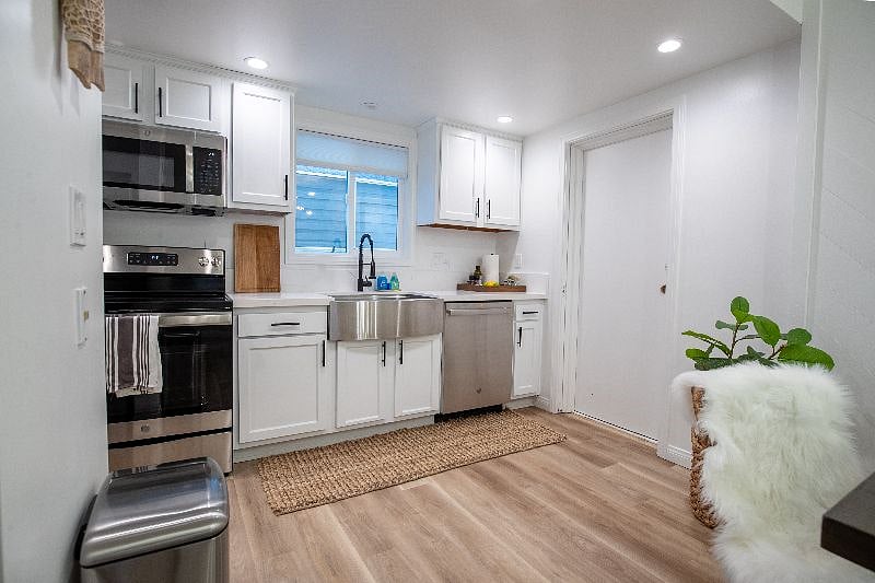 Furnished Finder property 437368_1 photo 12