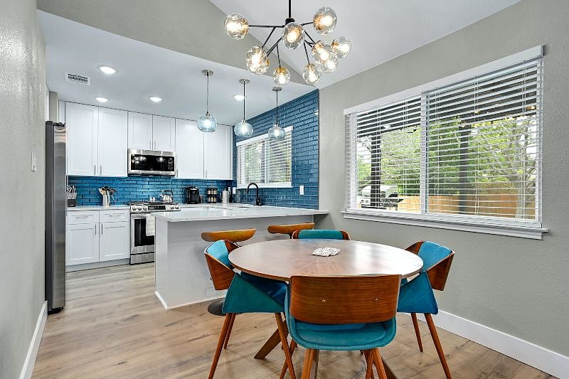 Furnished Finder property 437371_1 photo 9