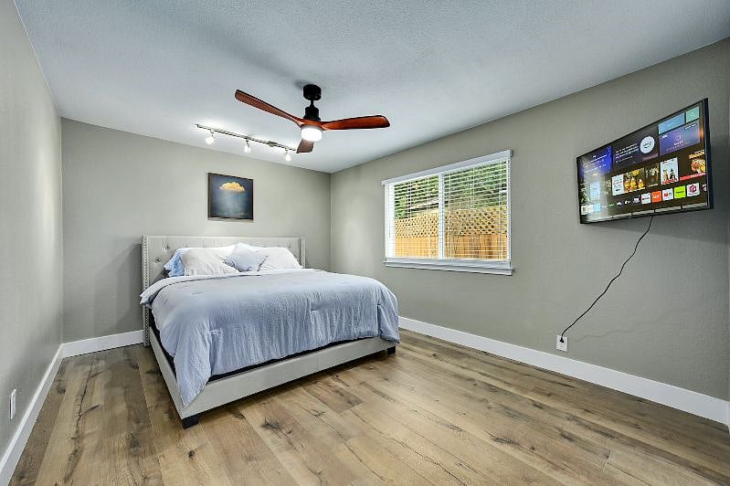 Furnished Finder property 437371_1 photo 16