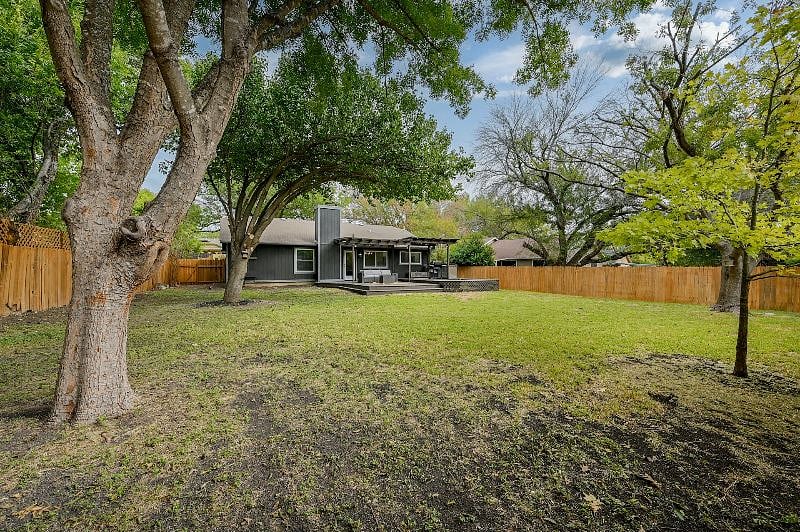 Furnished Finder property 437371_1 photo 37