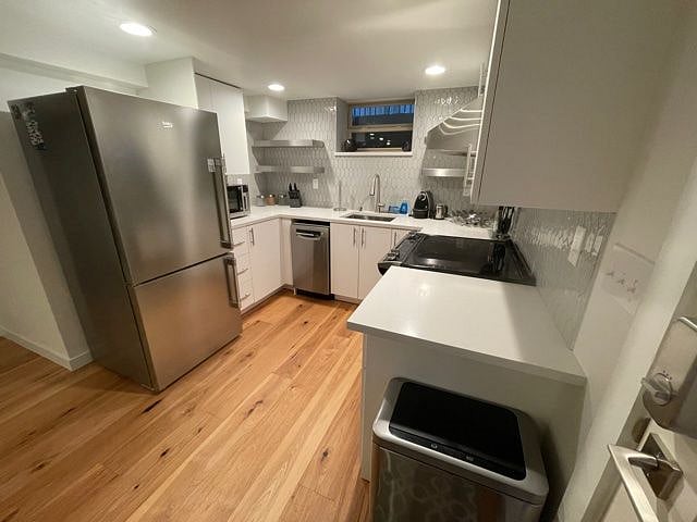 Furnished Finder property 437378_1 photo 7