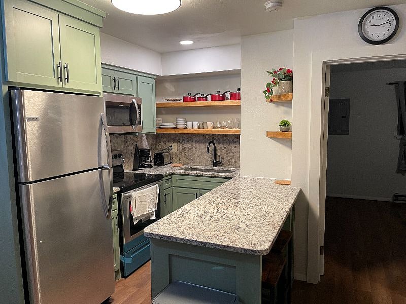 Furnished Finder property 437419_1 photo 7
