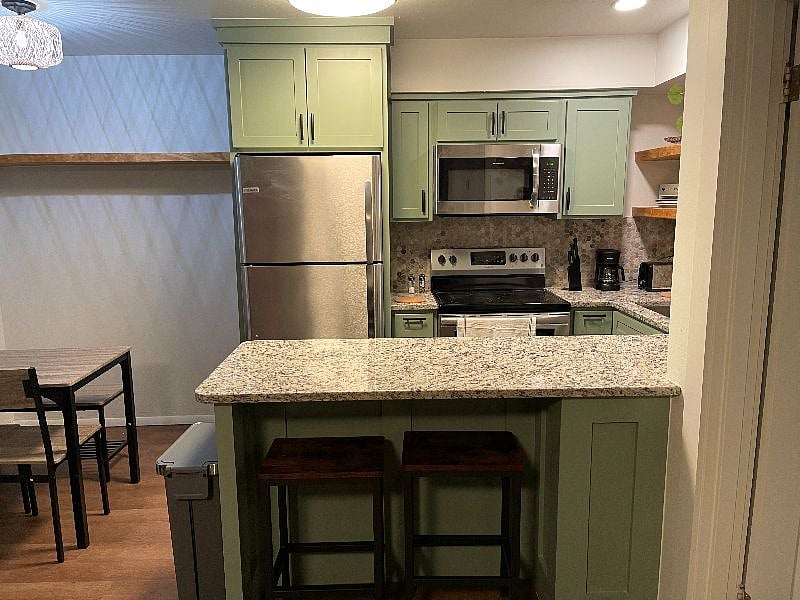 Furnished Finder property 437419_1 photo 8