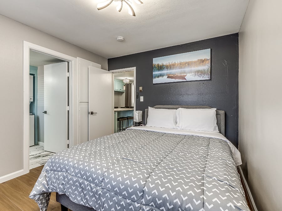Furnished Finder property 437419_3 photo 7