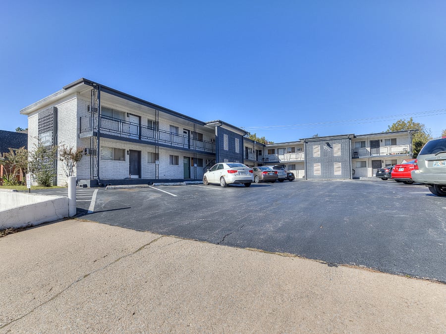 Furnished Finder property 437419_3 photo 11