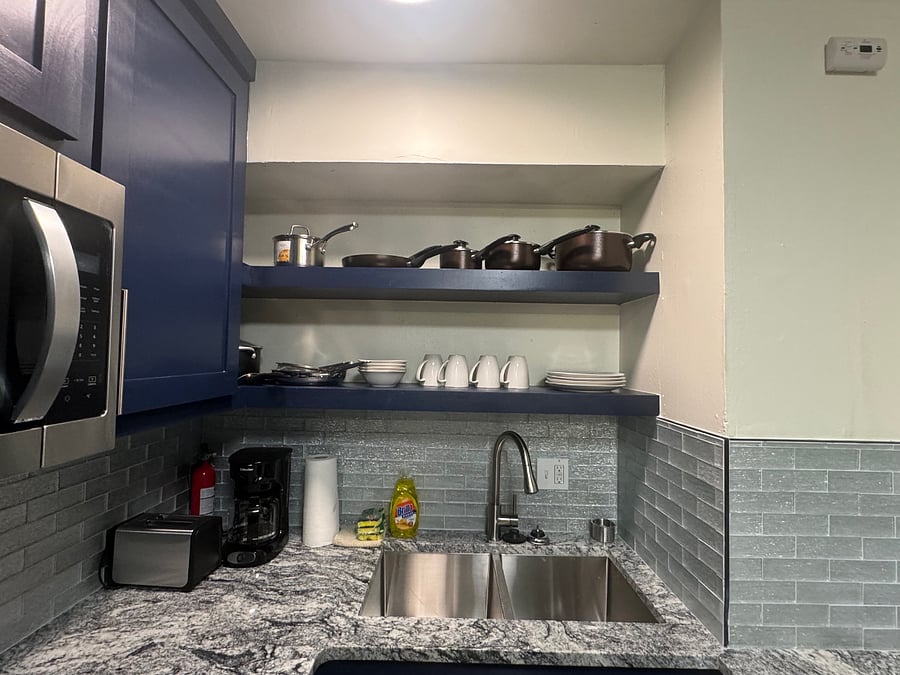 Furnished Finder property 437419_5 photo 16