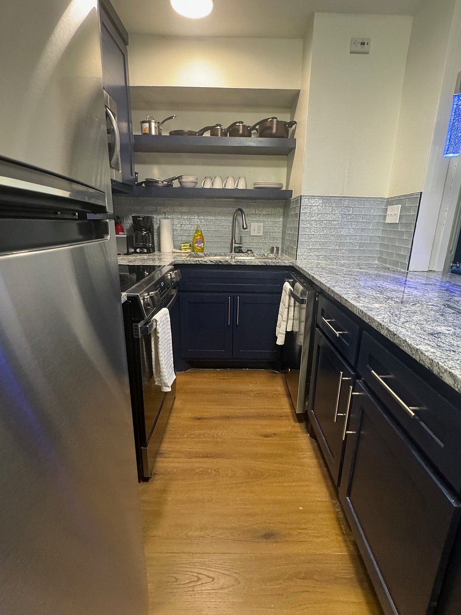 Furnished Finder property 437419_5 photo 18