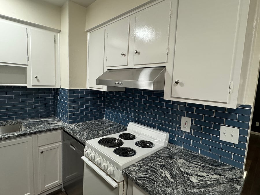 Furnished Finder property 437419_6 photo 6