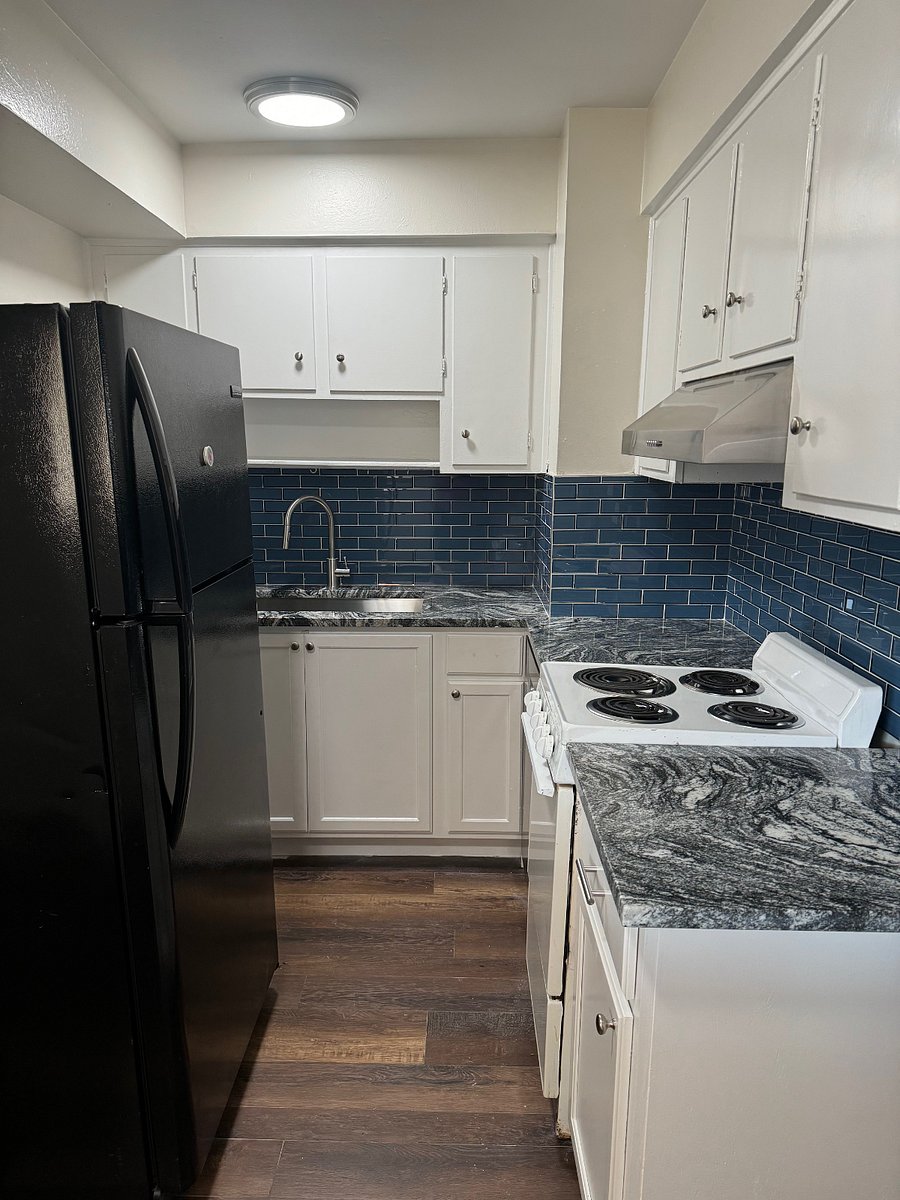 Furnished Finder property 437419_6 photo 8