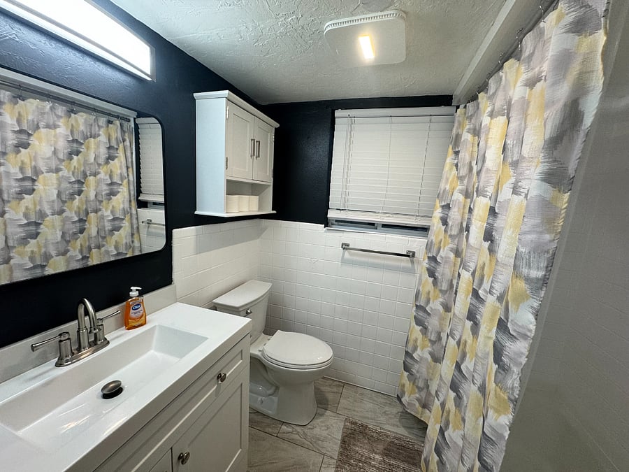 Furnished Finder property 437419_6 photo 16