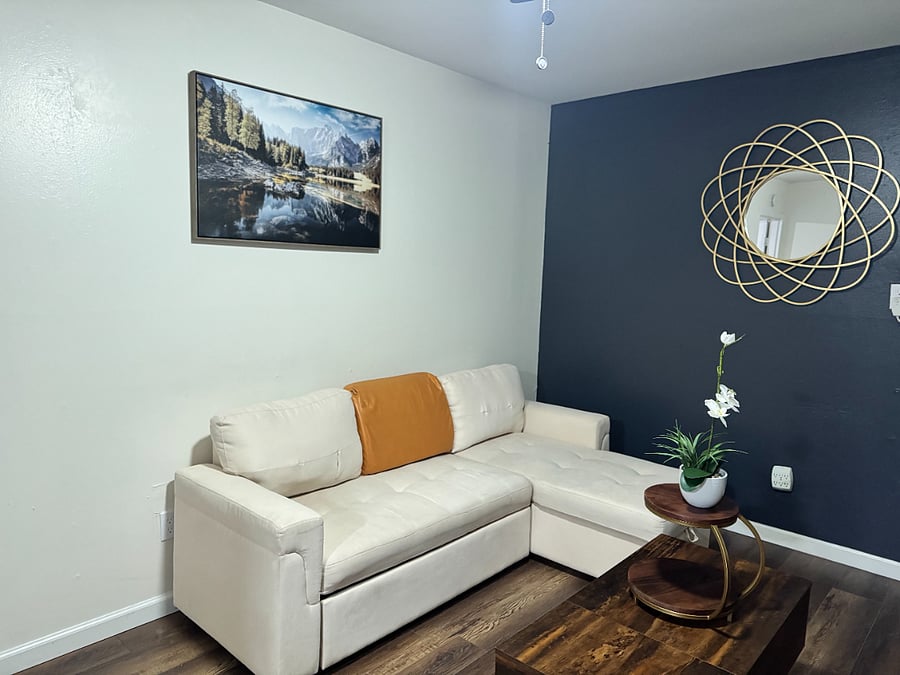 Furnished Finder property 437419_6 photo 17