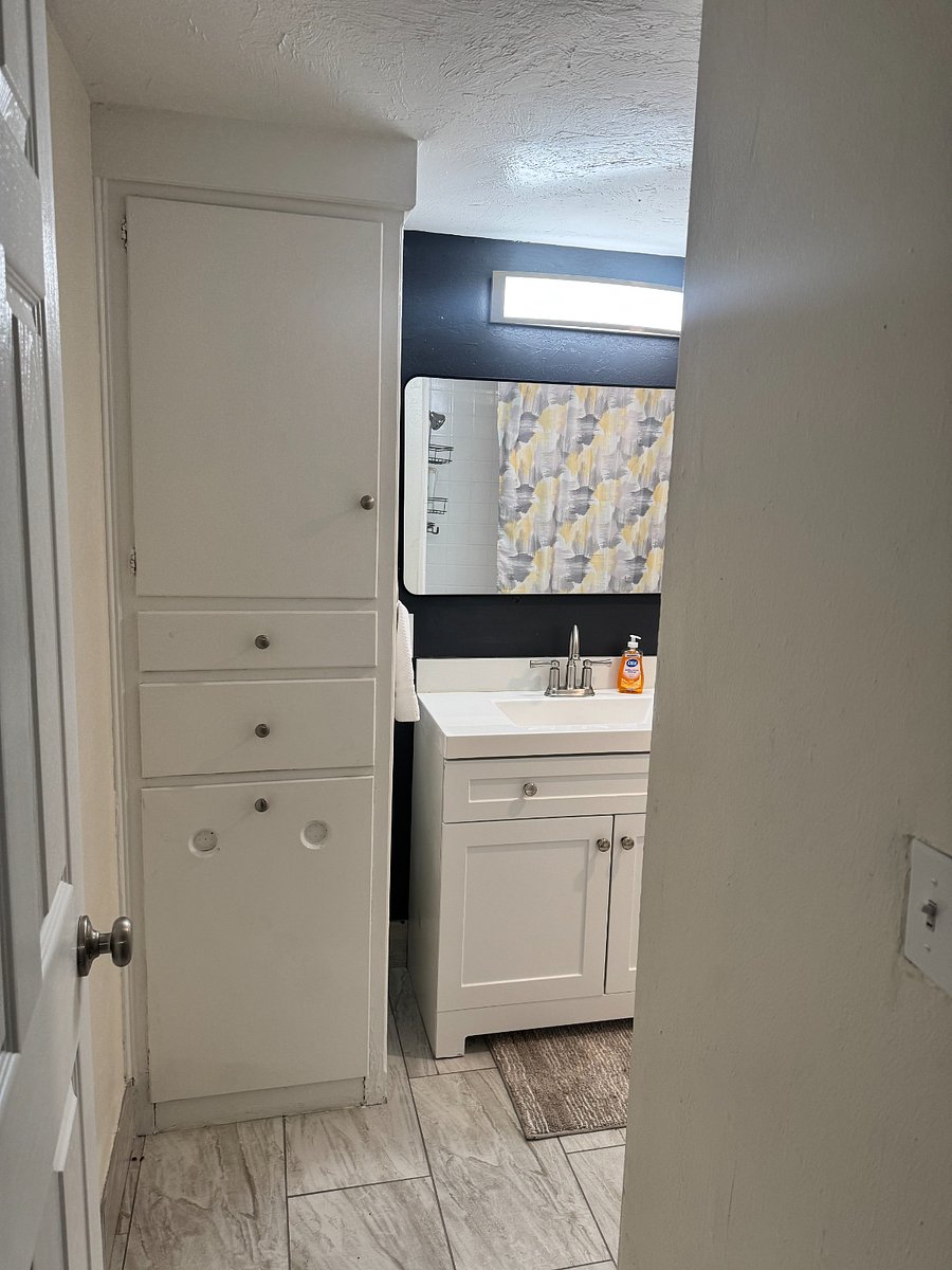 Furnished Finder property 437419_6 photo 19