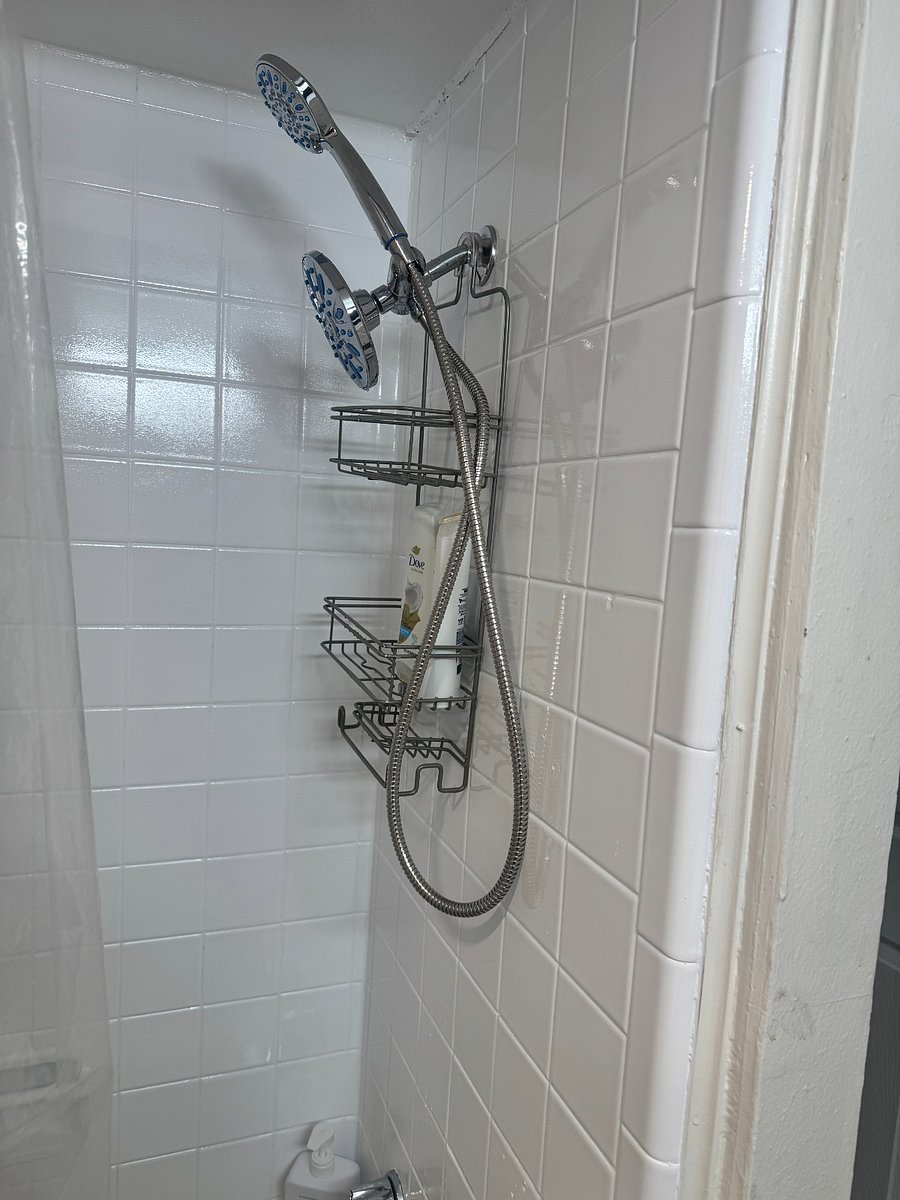 Furnished Finder property 437419_6 photo 21