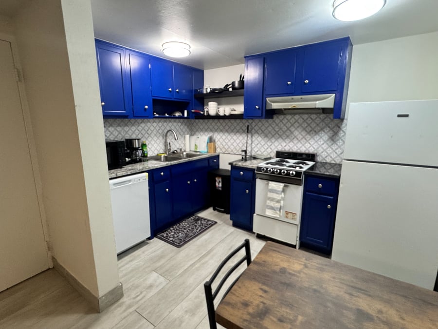 Furnished Finder property 437419_7 photo 4