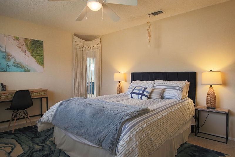 The Drifting Surf Room - queen bed, desk and SMART TV.  This room shares a bathroom. 