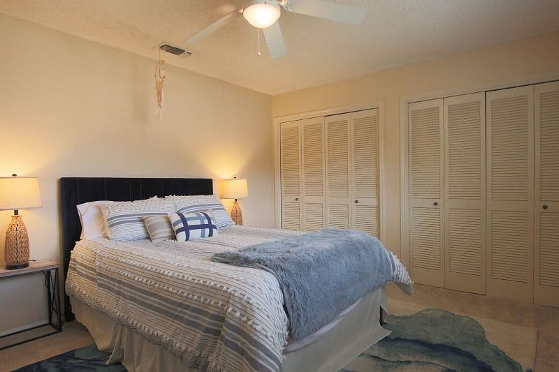 The Drifting Surf Room - with those wonderful touch on and off lamps. 