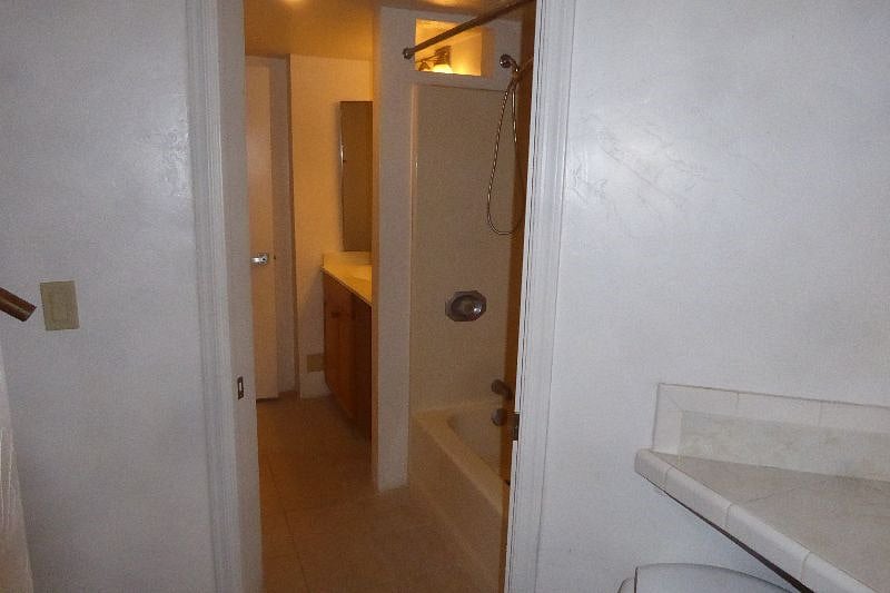 Furnished Finder property 437438_1 photo 11