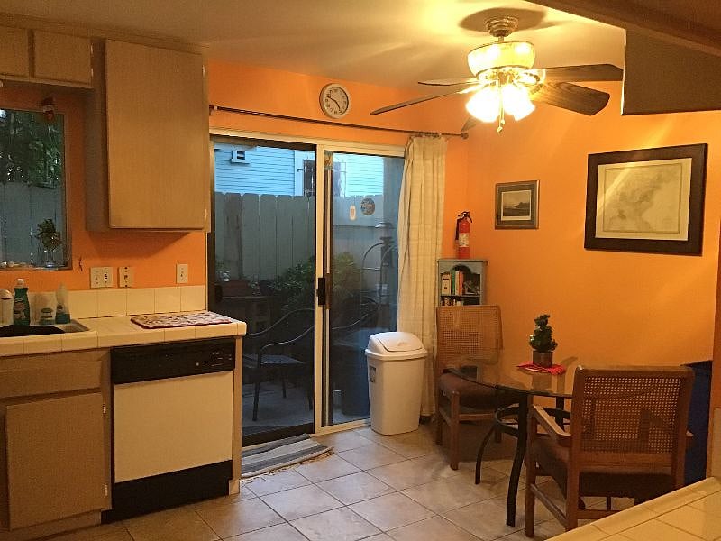 Furnished Finder property 437463_1 photo 9