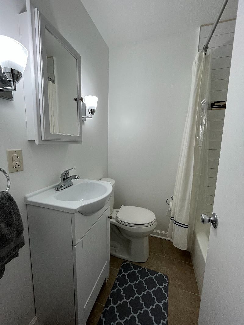 Furnished Finder property 437475_2 photo 8