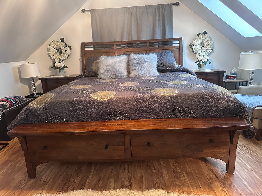 Main bedroom King bed
