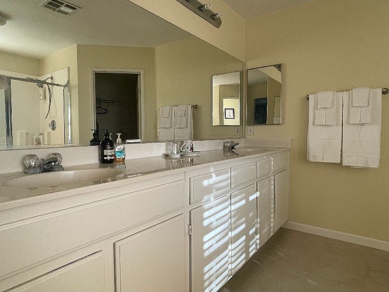 Furnished Finder property 437496_1 photo 11