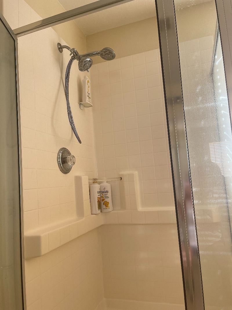 Furnished Finder property 437496_1 photo 12