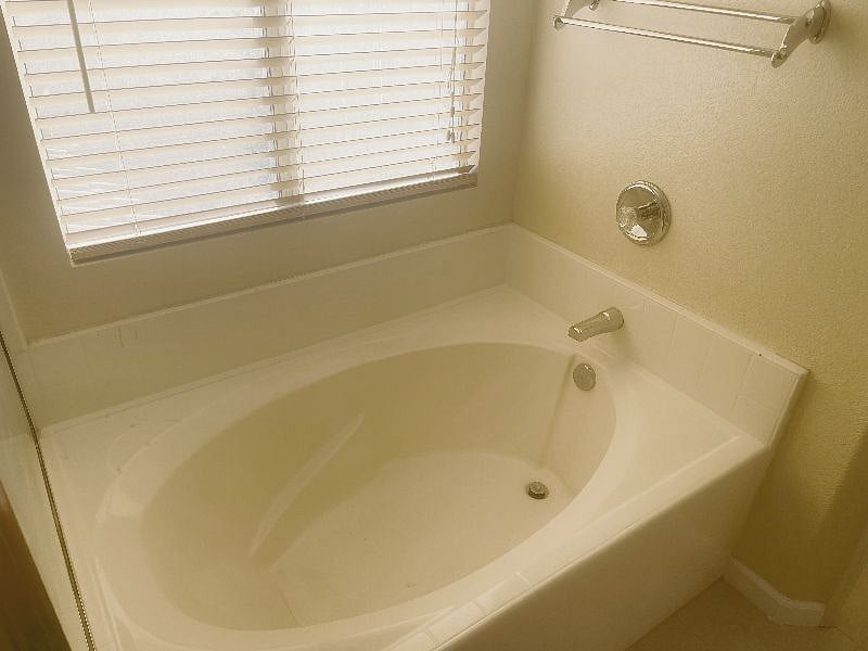 Furnished Finder property 437496_1 photo 13