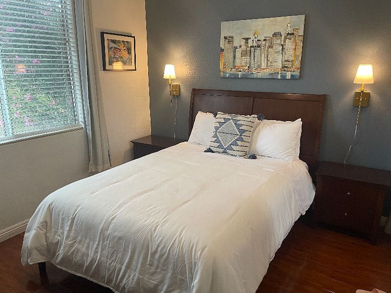 Furnished Finder property 437496_2 photo 1