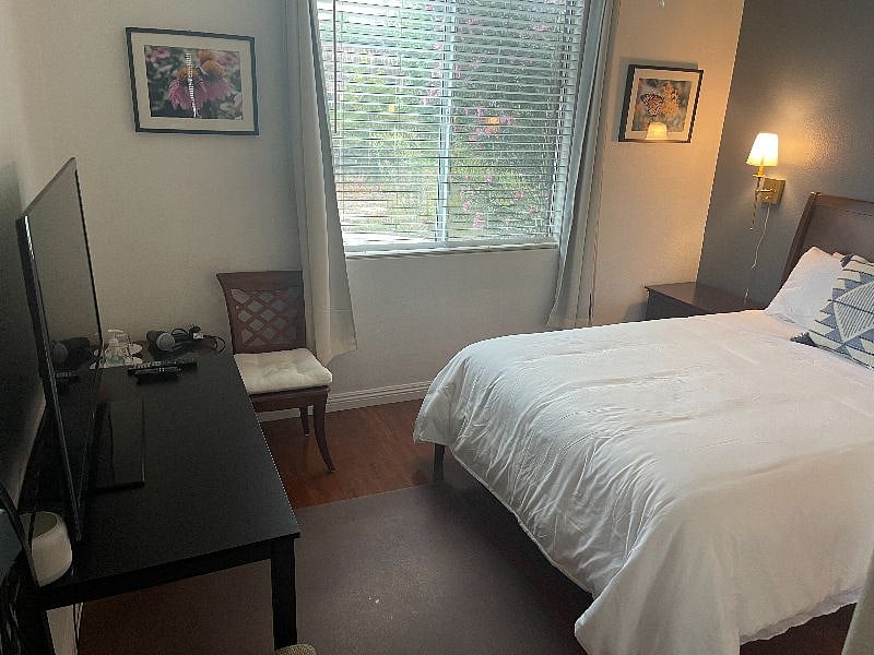 Furnished Finder property 437496_2 photo 2