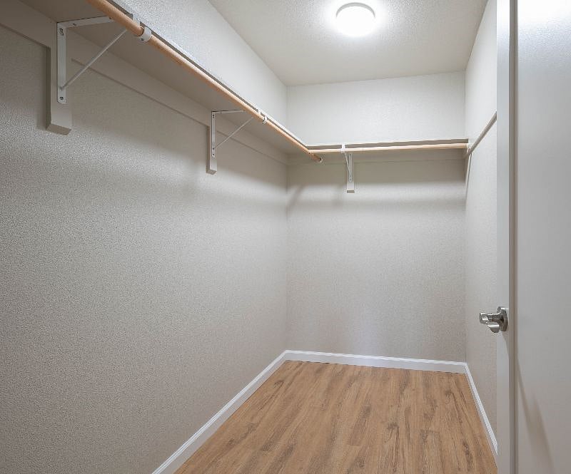 Furnished Finder property 437508_1 photo 9