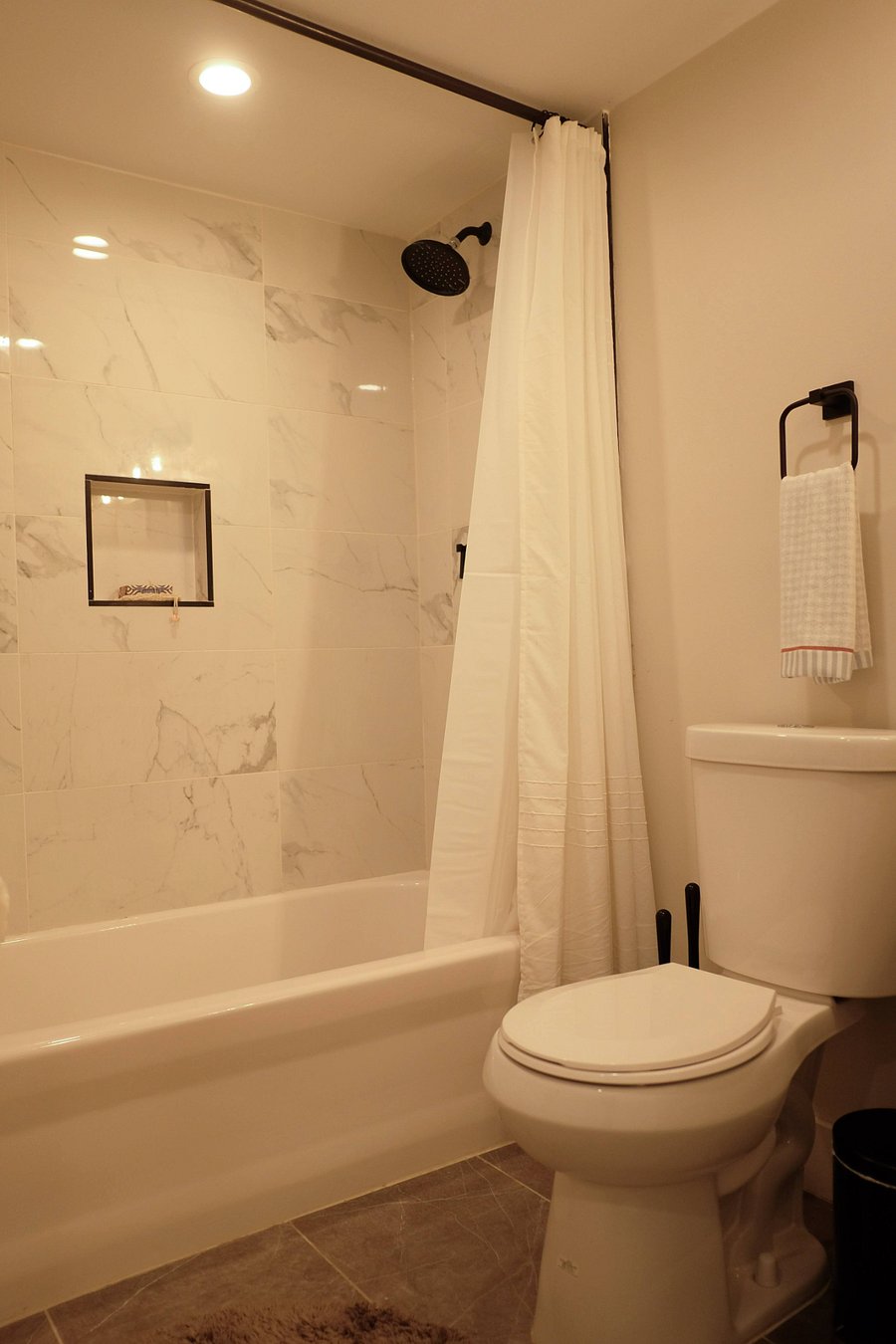 Furnished Finder property 437515_1 photo 11