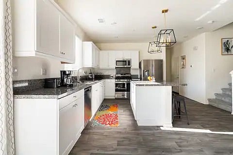 Furnished Finder property 437541_1 photo 28