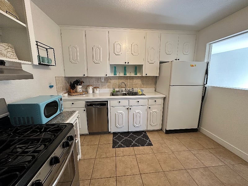 Furnished Finder property 437553_1 photo 13