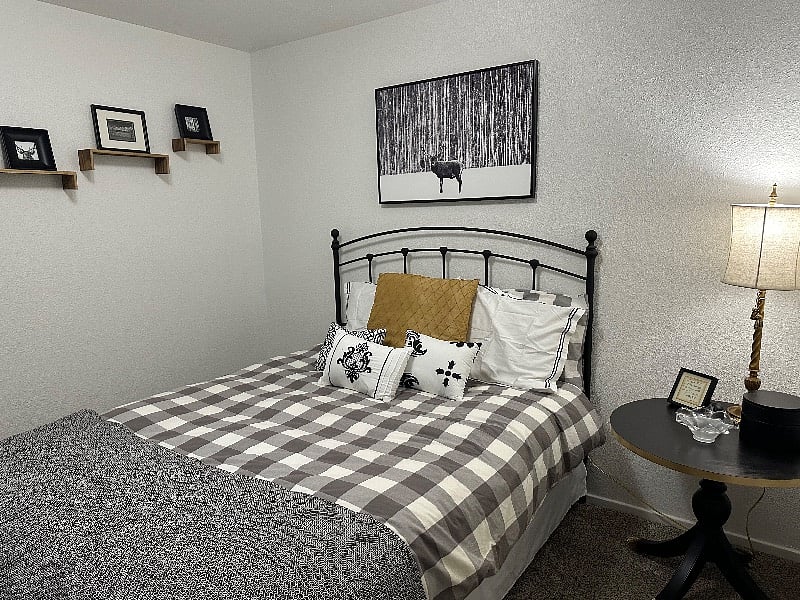 Furnished Finder property 437553_1 photo 20